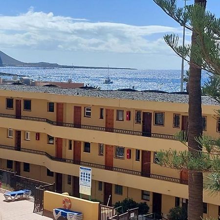 Firstline Apartment Los Cristianos Arona  Exteriör bild