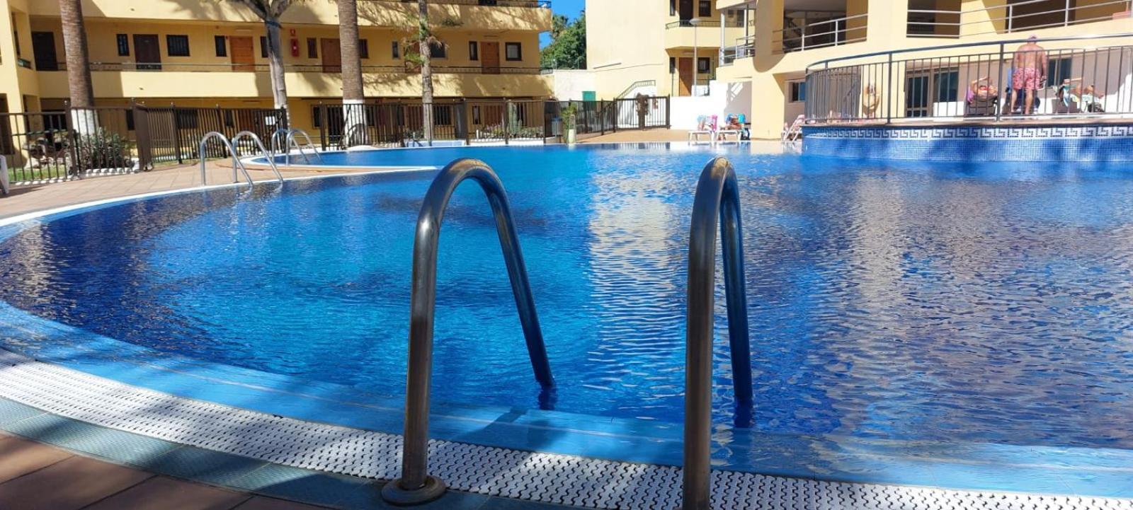 Firstline Apartment Los Cristianos Arona  Exteriör bild